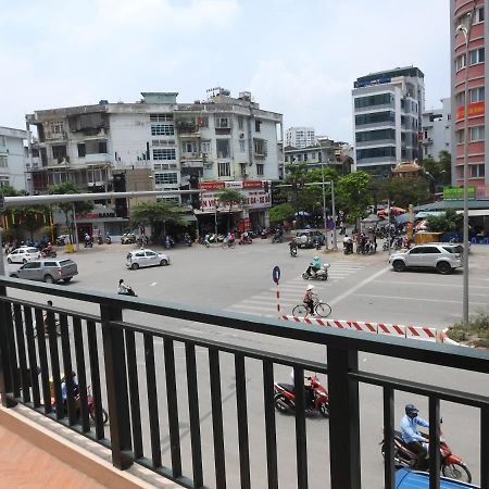 An Phú Nguyễn Hoàng Hotel Hanoi Esterno foto