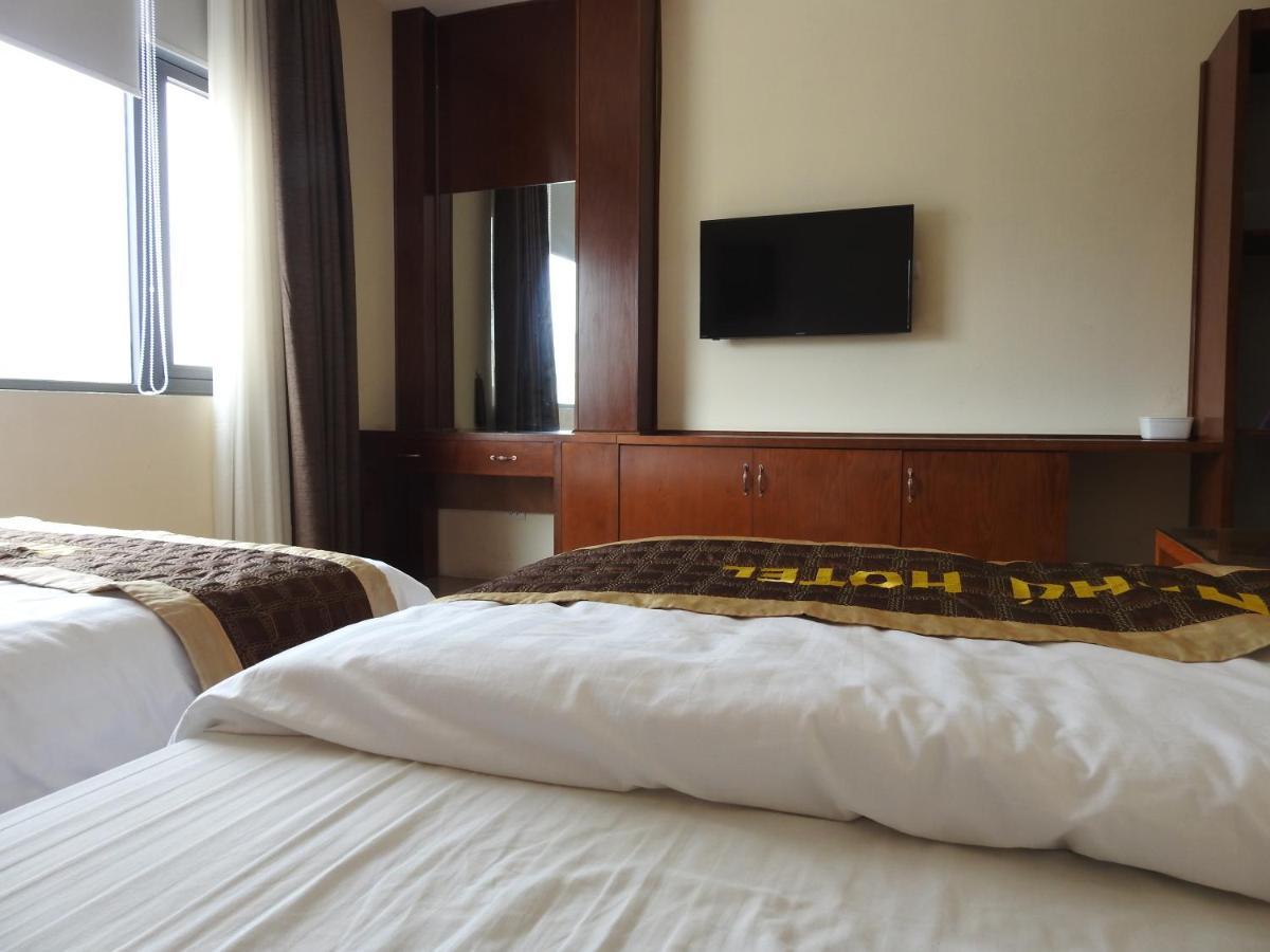 An Phú Nguyễn Hoàng Hotel Hanoi Esterno foto